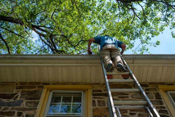 Industrial Gutter Cleaning in Ankeny